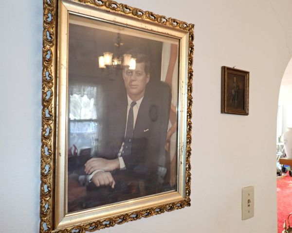 auction image