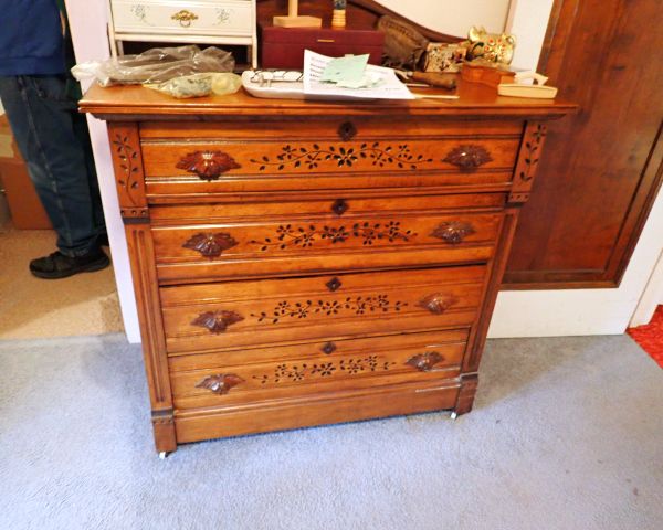 auction image