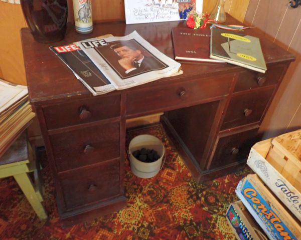 auction image