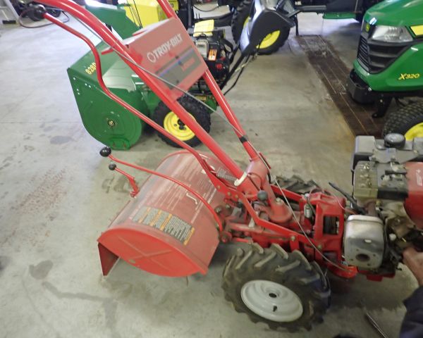 auction image