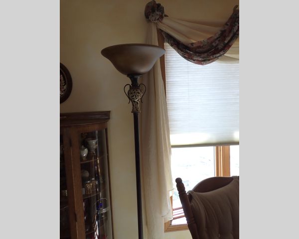 auction image
