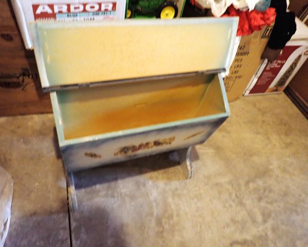 auction image