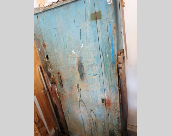 auction image