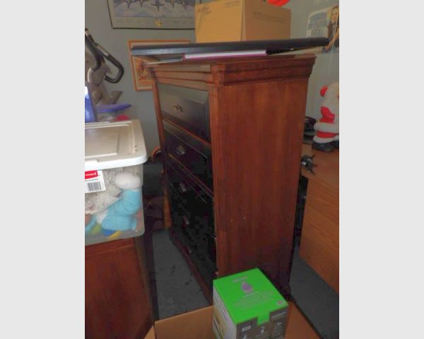 auction image