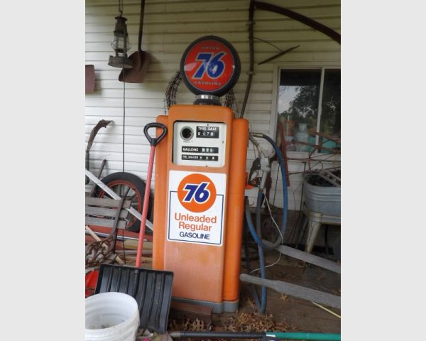 auction image