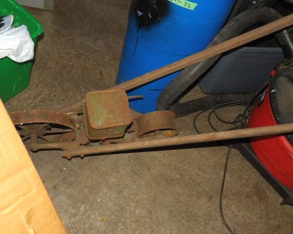 auction image