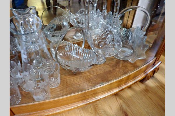 Auction listing photo