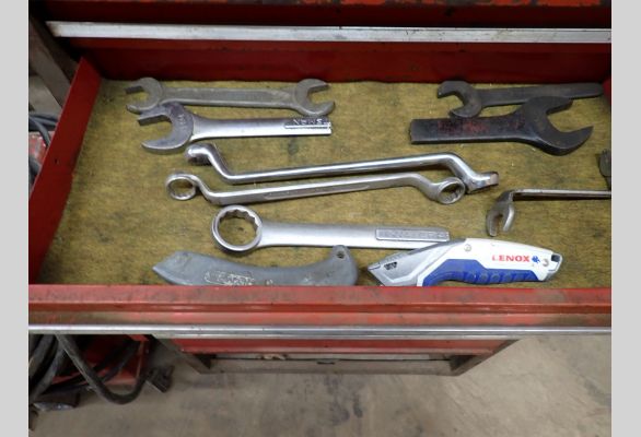 Auction listing photo