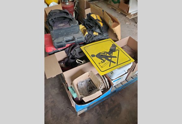 Auction listing photo
