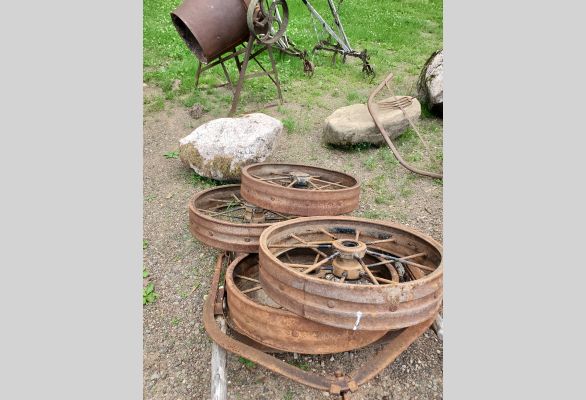 Auction listing photo