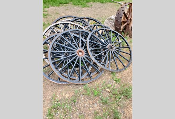 Auction listing photo