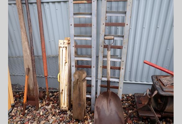 Auction listing photo