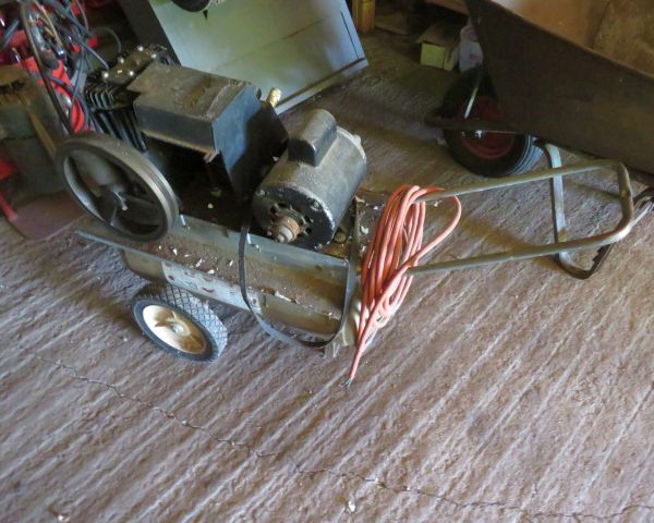 auction image