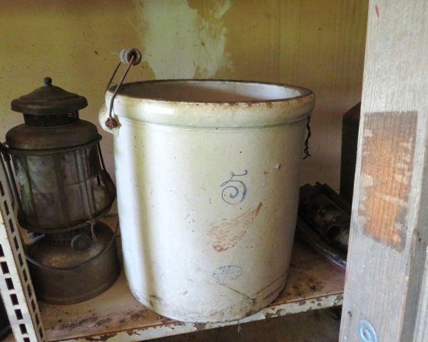 auction image