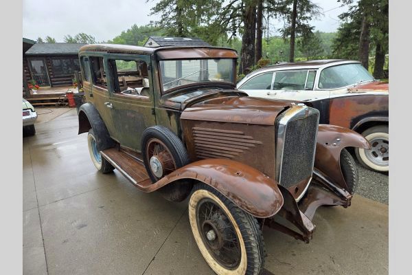 Auction listing photo
