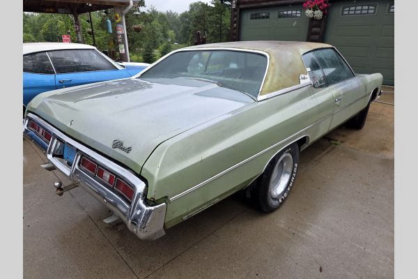 Auction listing photo