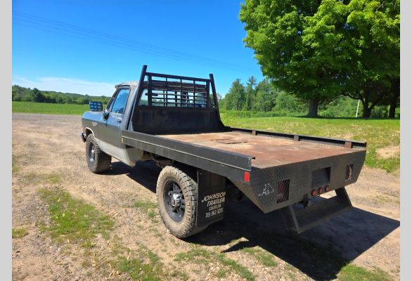 Auction listing photo