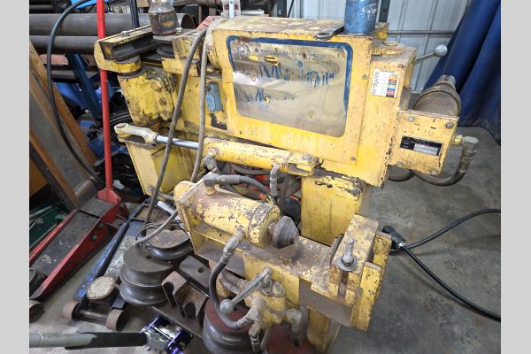 Auction listing photo