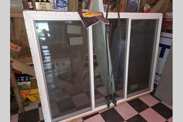 Auction listing photo
