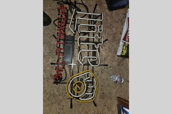 Auction listing photo