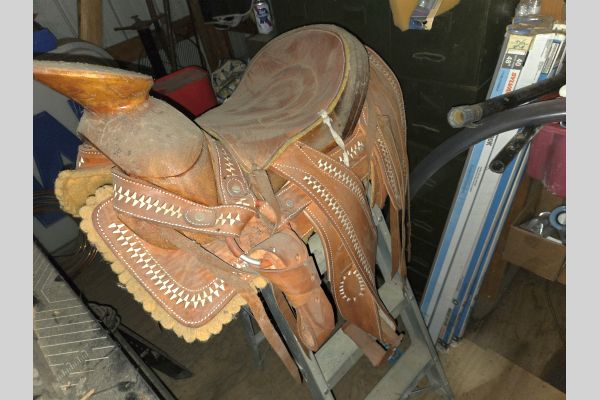 Auction listing photo