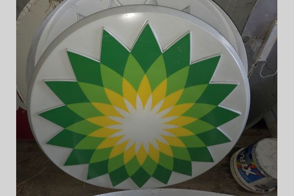 Auction listing photo