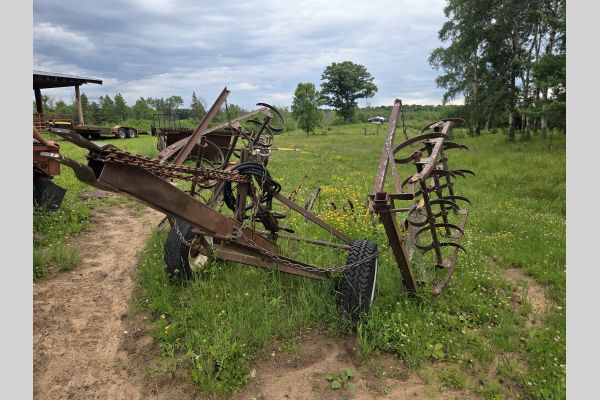 Auction listing photo