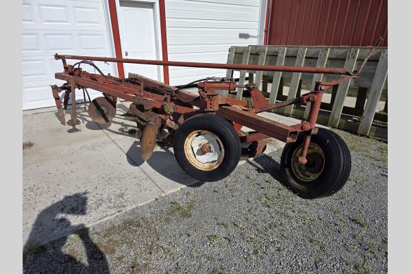 Auction listing photo