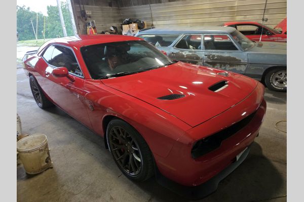 Auction listing photo
