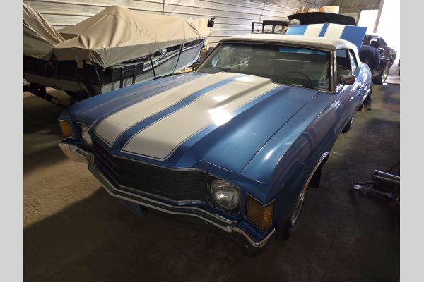 Auction listing photo