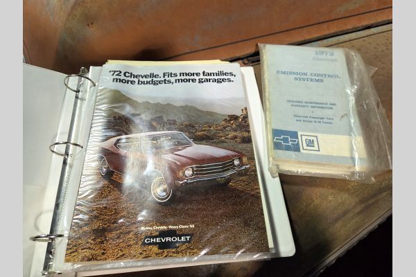 Auction listing photo