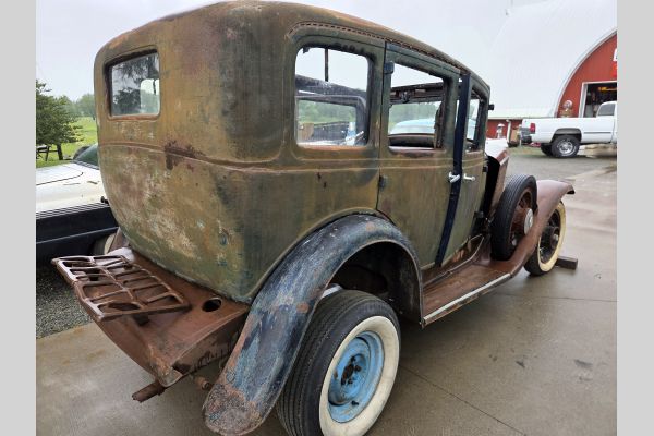 Auction listing photo