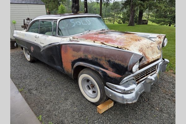 Auction listing photo