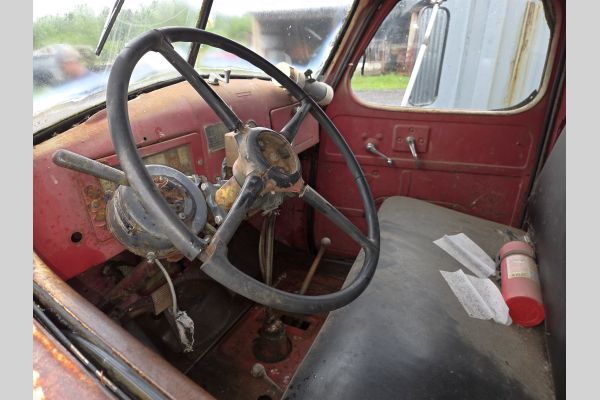 Auction listing photo