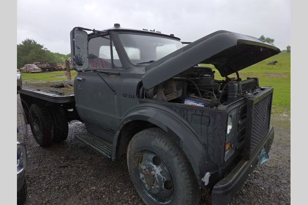 Auction listing photo
