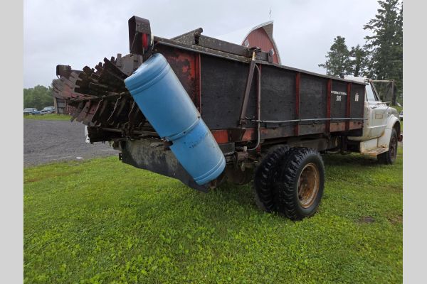 Auction listing photo