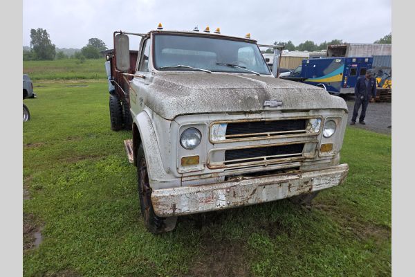 Auction listing photo