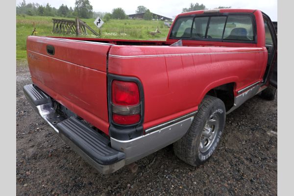 Auction listing photo