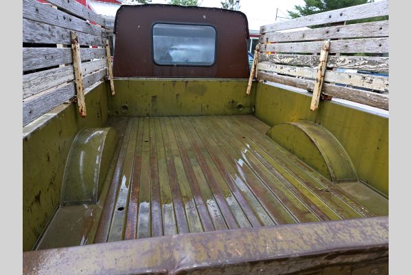 Auction listing photo