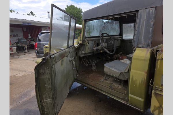 Auction listing photo