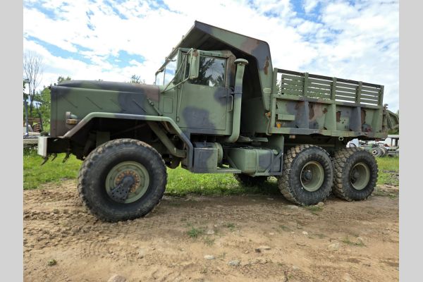 Auction listing photo