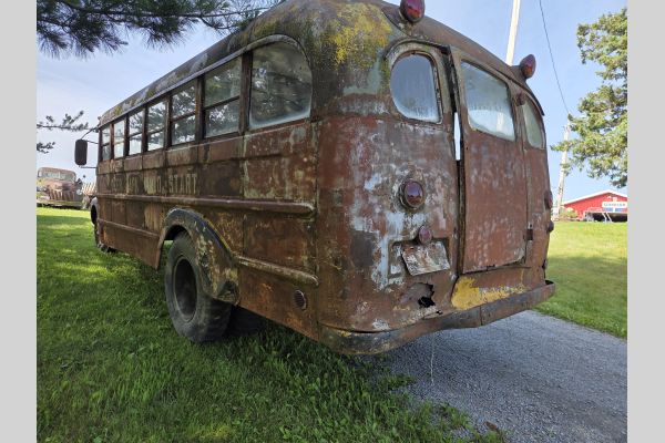 Auction listing photo