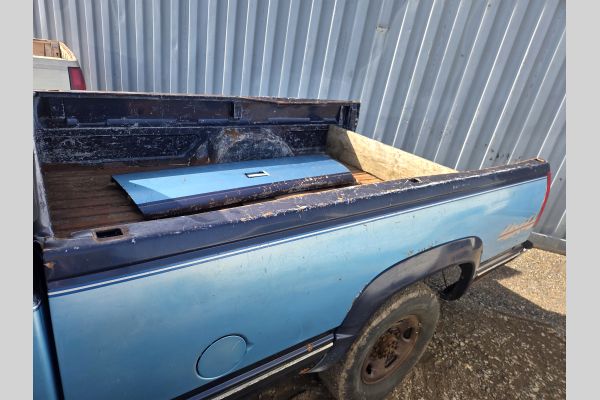 Auction listing photo