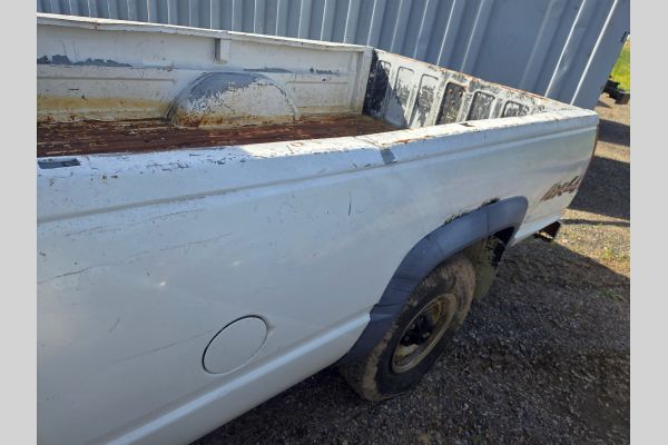 Auction listing photo