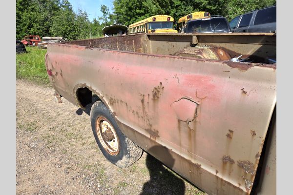 Auction listing photo