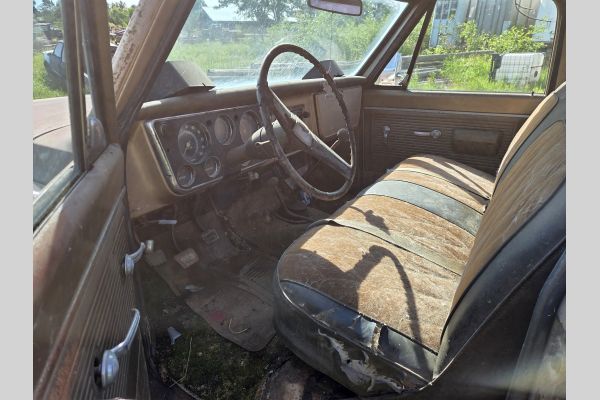 Auction listing photo