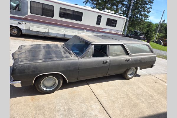 Auction listing photo