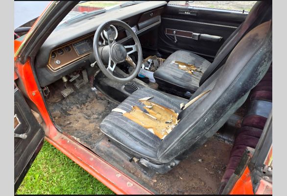 Auction listing photo