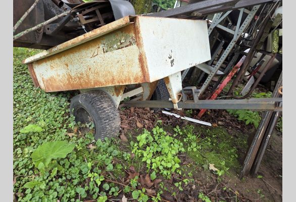 Auction listing photo