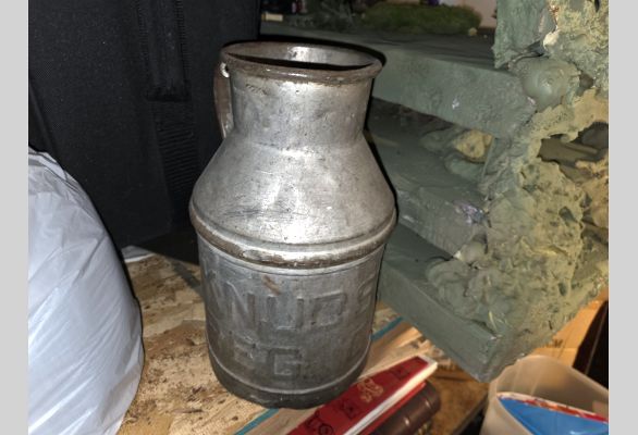 Auction listing photo